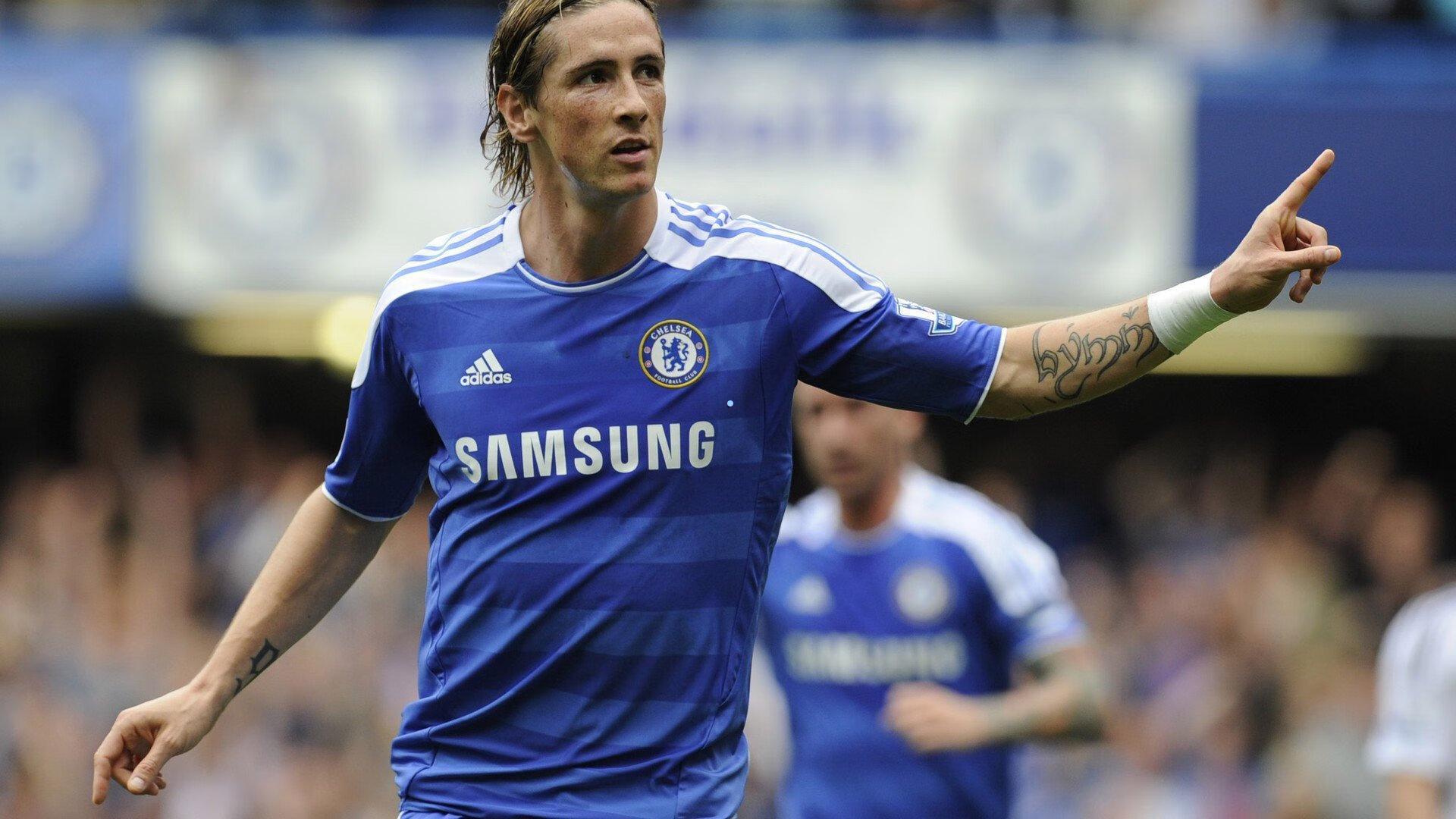 迟来锋芒铸就传奇，凯恩携拜仁野心，誓破莱万41球德甲神迹