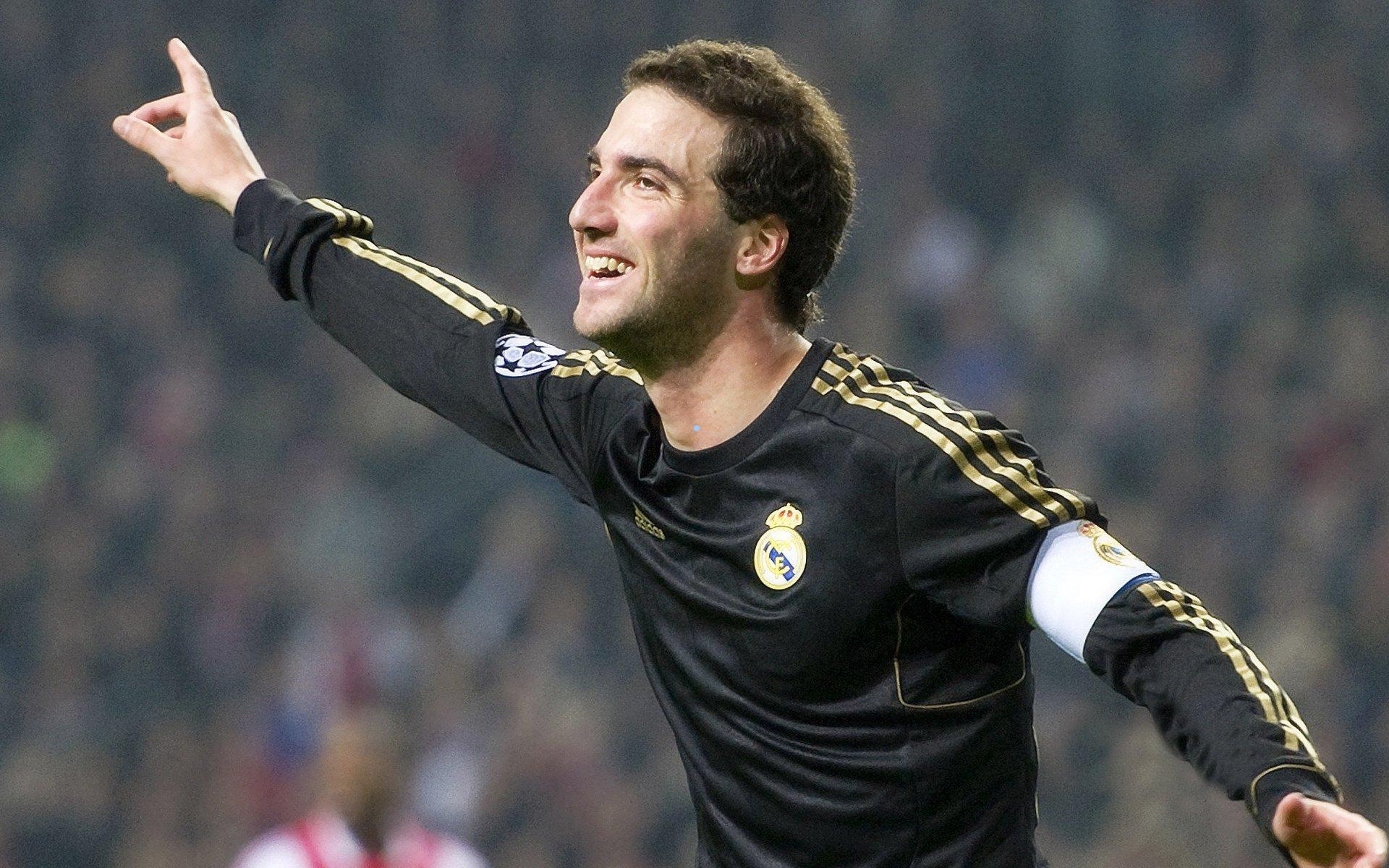 【开云平台】拉齐奥启动小马尔蒂尼转会谈判，租借加有条件强制买断引发关注